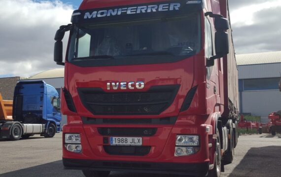 Entrega de cabeza tractora Nueva IVECO Hi Way AS440S48T/P en Teruel.