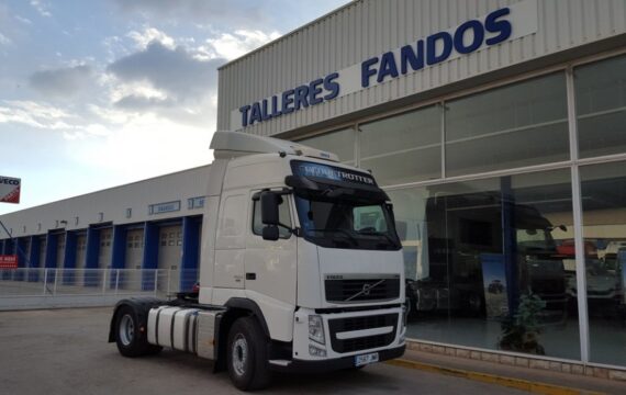 Entrega Cabeza tractora Volvo a Barcelona.