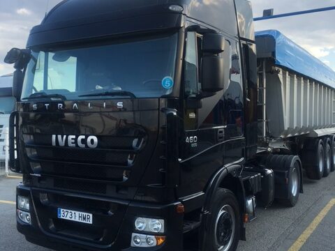 Entrega de tractora de ocasión IVECO  para Castellón.