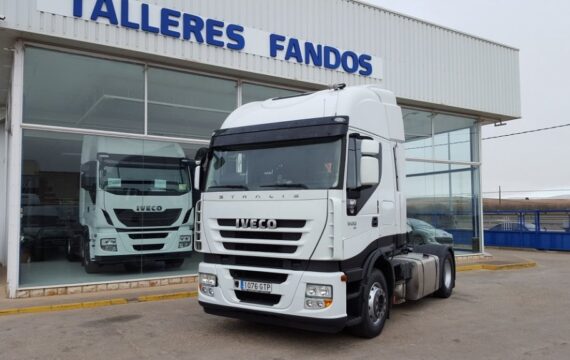 Entrega de tractora IVECO AS440S50TP  para Zaragoza.