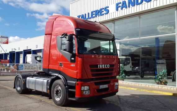 Entrega tractora de ocasión IVECO AS440S42TP para Valencia.