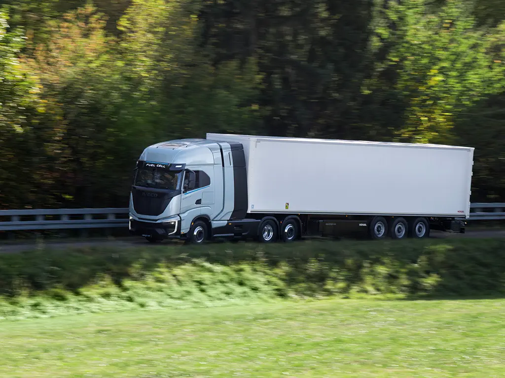 Second-hand semi-trailers FANDOS Trucks