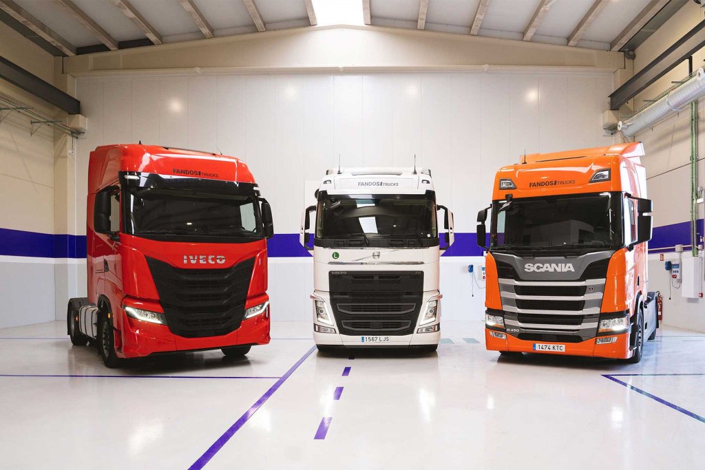 Used Tractor Units at FANDOS Trucks